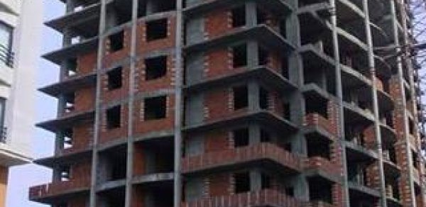 Bakıda tikinti şirkəti bir evi 5 nəfərə satıbmış