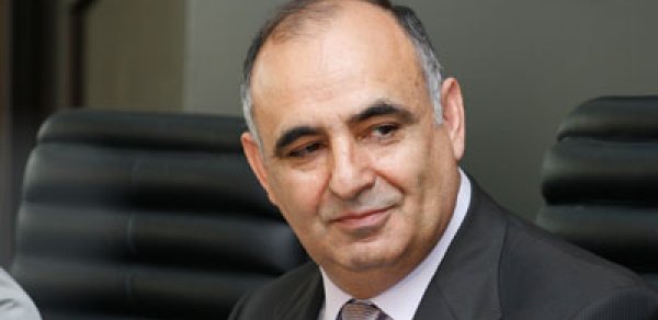 İsmayıl Ömərov Azərbaycanı tərk etdi