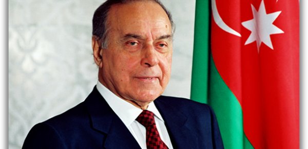 Ümummilli lider Heydər Əliyevin yubileyi Niderlandda da qeyd edildi