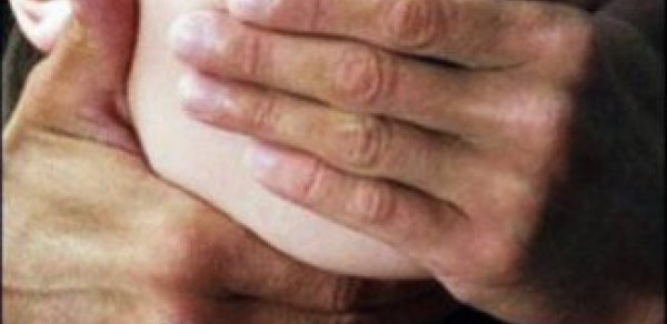 Bakıda gənc oğlan 41 yaşlı məşuqəsini qətlə yetirdi