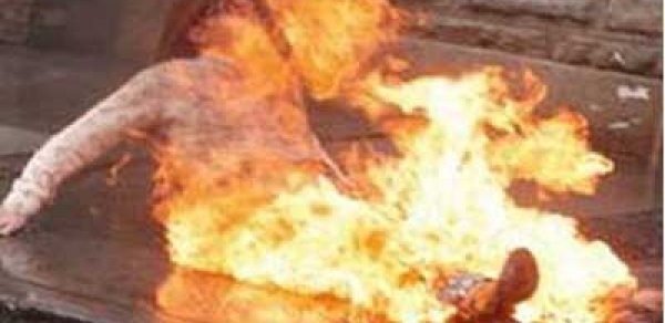 Qardaşı qızı ilə sevişən kişi cinayətə əl atdı