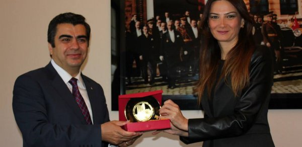 Qənirə Paşayeva Kayseridə Qarabağdan danışdı