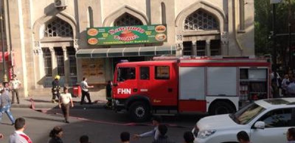 Bakının mərkəzində yanğın -  FOTOLAR - VİDEO 
