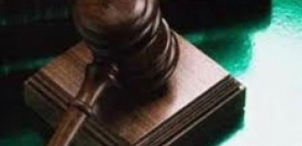 Elşad Abdullayevdən rüşvət alana 4 il həbs verildi