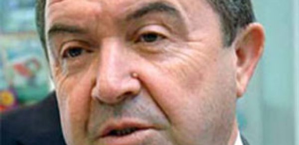 Misir Mərdanovun köməkçisi işdən çıxarıldı