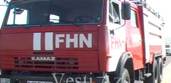 Azərbaycanda iki ev od tutub yandı