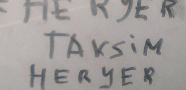 Bakı avtobuslarında Taksimdəki aksiyalara dəstək -  FOTOLAR 