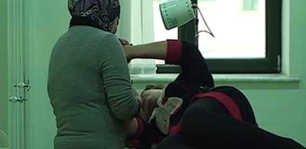 Bakıda kafedə işləyən qadın vuruldu