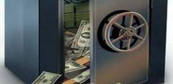 Şirkət rəhbərinin 220 min dolları oğurlandı