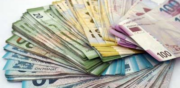 Bakıda baş mühasib işlədiyi bankdan 220 min manat oğurladı