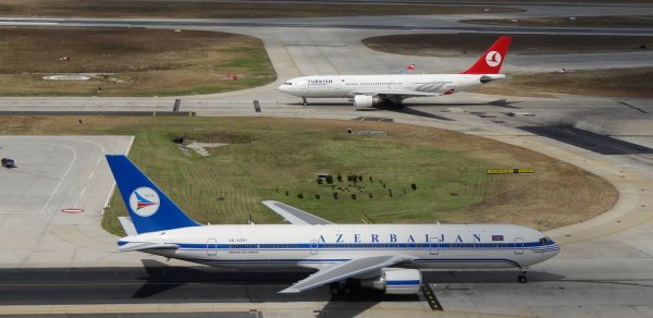 Hava şəraiti Bakı-Naxçıvan aviareysinə də təsir etdi