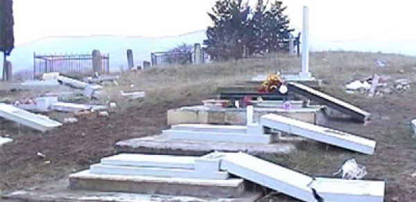 Goranboyda qəbirlər dağıdıldı