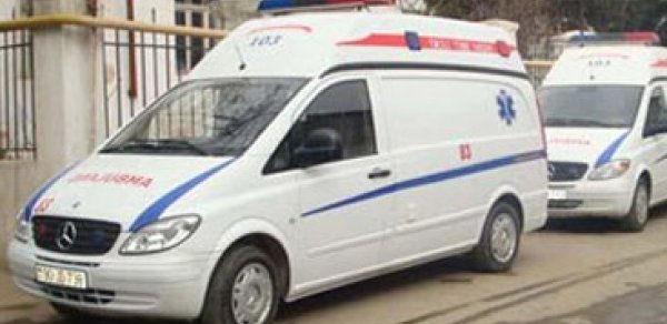 Bakıda təcili yardımın sürücüsü döyüldü