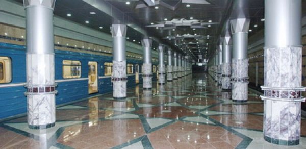 Bakı metrosunda həyəcan