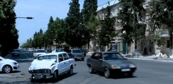 Azərbaycanda iki avtomobil toqquşdu: 3 yaralı -  FOTO 