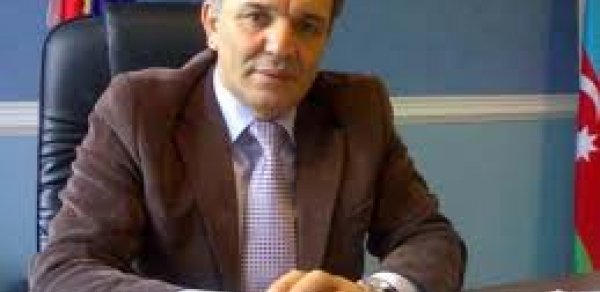 Əflatun Amaşov yenidən sədr oldu