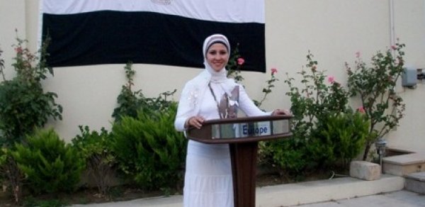 Bakıda yaşayan Misirli qadın dünya mediasına etiraz etdi - MƏTN