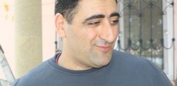 Ramil Səfərovun həyatı yoldaşı əsəbiləşdi