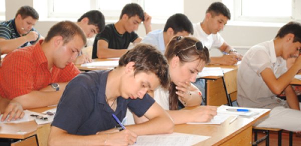 Sabah imtahan var
