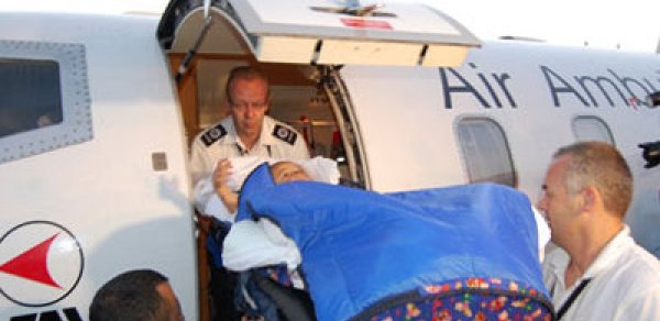 2 yaşlı İmran Berlinə yola salındı -  FOTOLAR