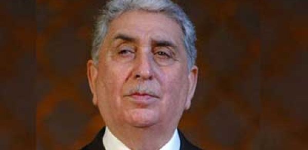 Xalq artistinin evini taladılar