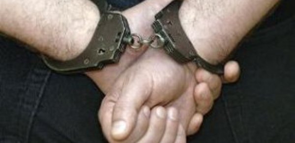 Bakıda evdən 200 min manat oğurlayan şəxs tutuldu