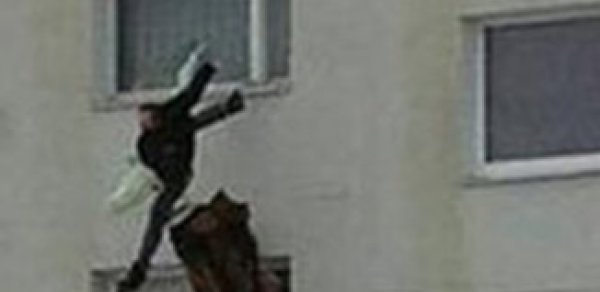 Bakıda 17 yaşlı qızın faciəsi