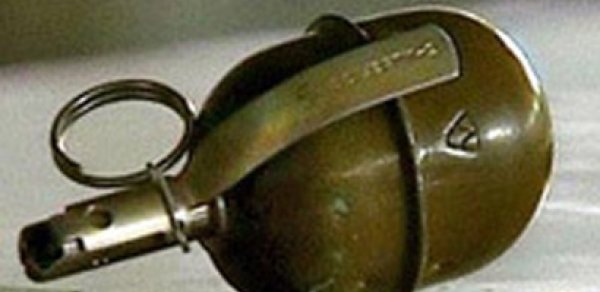 Bakıda məktəbdən qumbara tapıldı