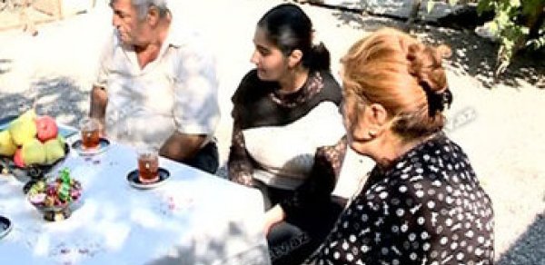 Azərbaycanda yaşayan qızın 4 böyrəyi var? -  FOTO 