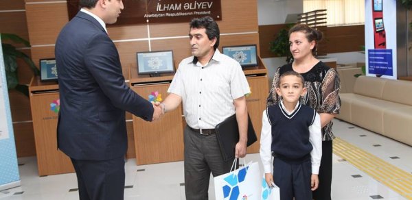 Bu da ‘ASAN’dan yararlanan 500 000-ci vətəndaş - FOTOLAR 