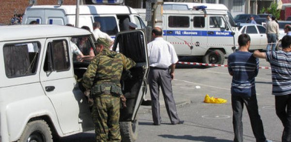 Məhkəmə binasında partlayış törədilib, iki nəfər ölüb