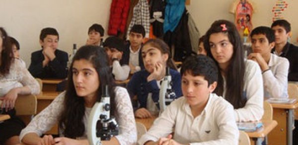 Azərbaycanda məktəblərdə yoxlamalar başlanır