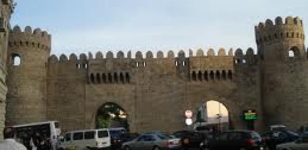 İçəri Şəhərdə avtomobillər üçün yeni hərəkət qaydası tətbiq ediləcək