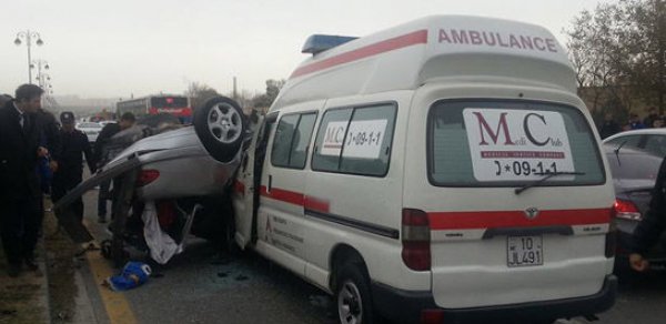 Bakıda zəncrivari qəza olub: - Yolda dəhşətli tıxac yaranıb- FOTOLAR 