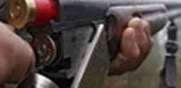 Azərbaycanda yol polisi bir nəfəri güllələdi