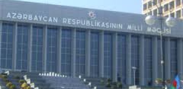 Azərbaycanda miqrantlarla bağlı cəzalar sərtləşdirilib