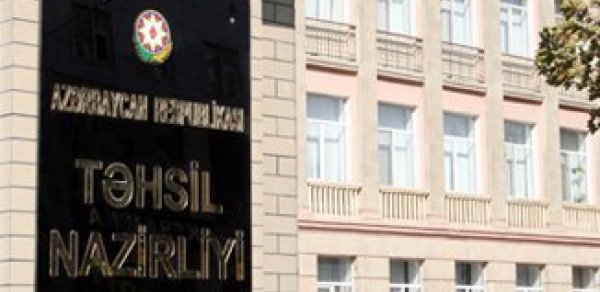 Təhsil naziri valideynlərə -  SƏSLƏNDİ