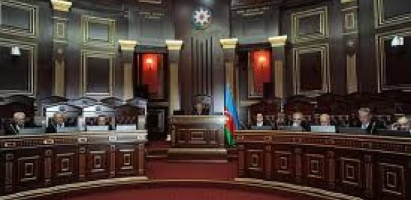 Ali Məhkəmə sədrinin və bütün hakimlərin maaşları artırılır