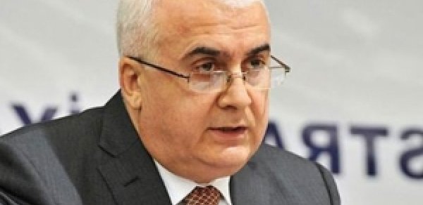İsmət Abbasov komissyadan çıxarıldı