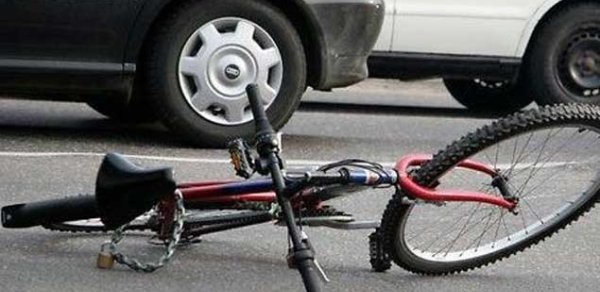 Ukraynada iki azərbaycanlı velosipedçini maşın vurub