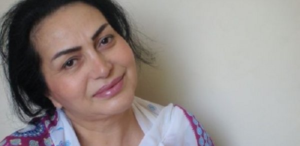 Azərbaycanda tanınmış müğənni xəstəxanada aclıq aksiyasına başladı -  VİDEO
