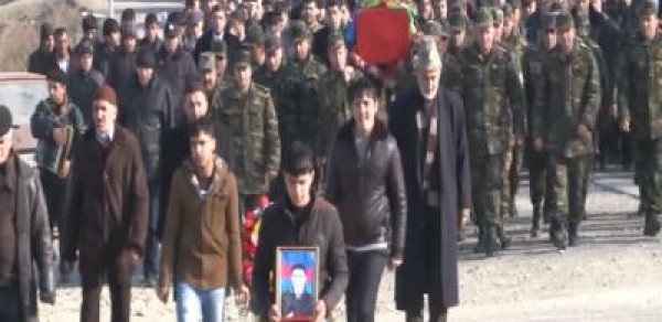 Azərbaycan Ordusunun şəhid olmuş əsgəri belə dəfn edildi - VİDEO