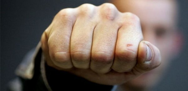 Bakıda 46 yaşlı qadını vəhşicəsinə döydülər