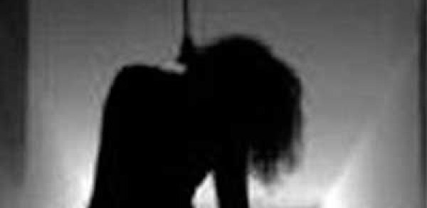 Zaqatalada gənc ana özünü öldürdü