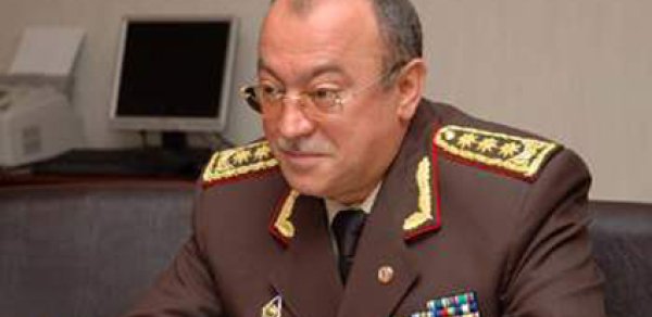 Kəmaləddin Heydərov qırğızıstanlı həmkarı ilə görüşdü