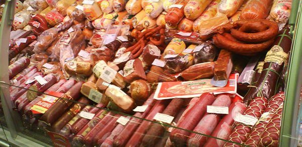 ‘Azərbaycanda halal kolbasa və sosis istehsal edən müəssisə yoxdur’ -  Dövlət Komitəsi