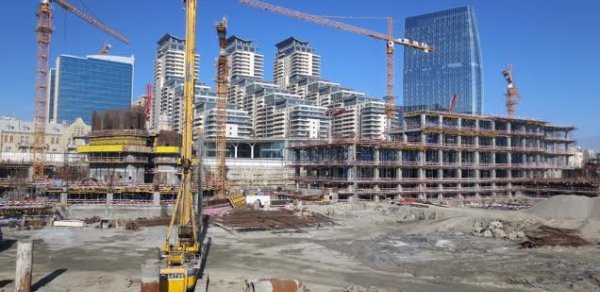 Bakıda möhtəşəm kompleks tikilir -  FOTOLAR 