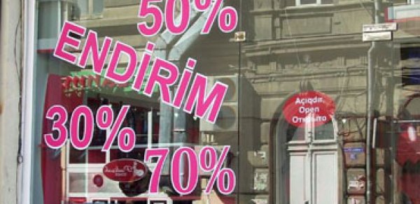 Bakıda alıcıların saxta endirim kampaniyası ilə aldadıldığı məlum oldu