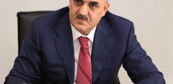 Səlim Müslümov daha bir məmuru işdən çıxartdı