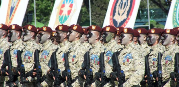 Azərbaycanda generalın oğlu işdən çıxarıldı
